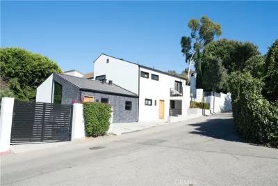 6BR House for Sale in Los Angeles, CA