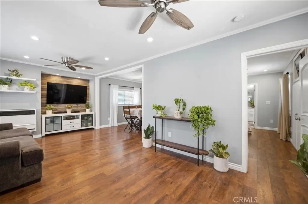 3BR House for Sale in Los Angeles, CA