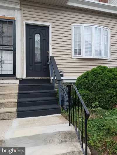3BR Townhouse for Sale in Philadelphia, PA