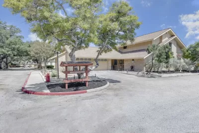 3BR House for Sale in San Antonio, TX