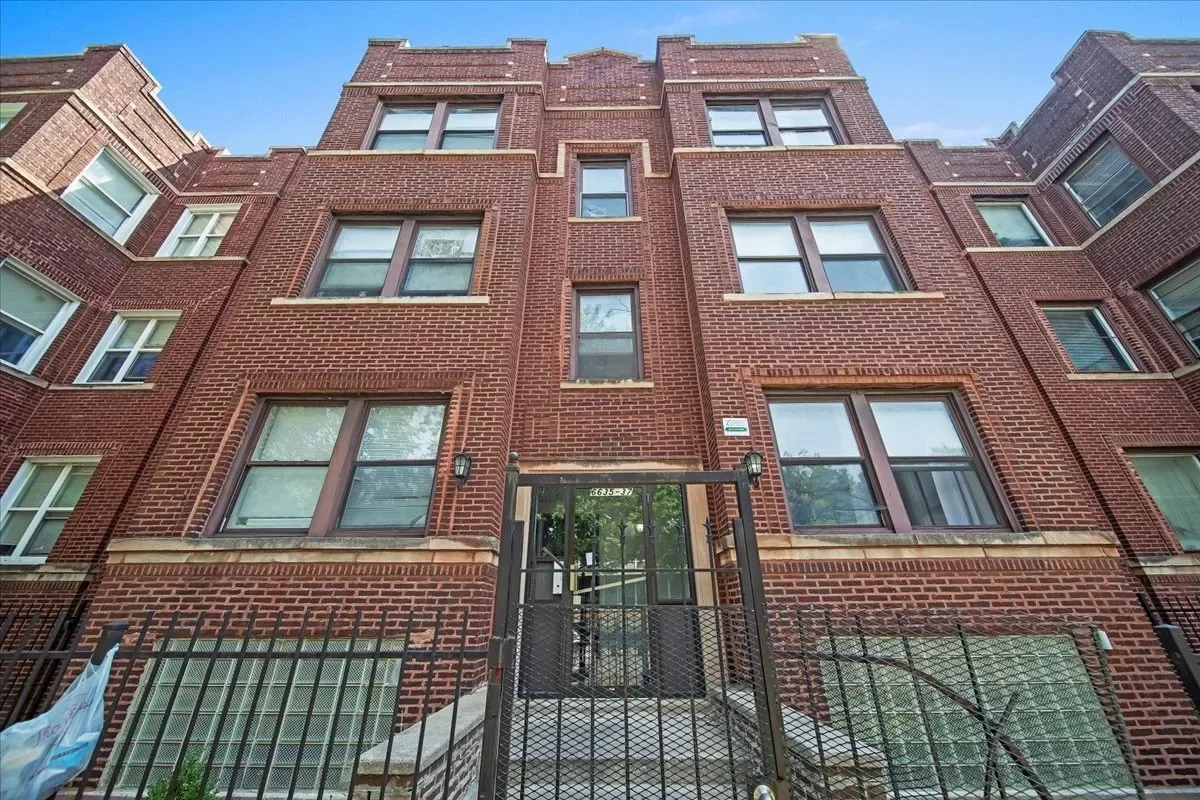 3BR Apartment for Rent in Chicago, IL