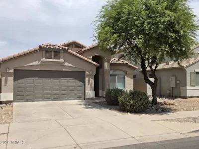 4BR House for Rent in Phoenix, AZ