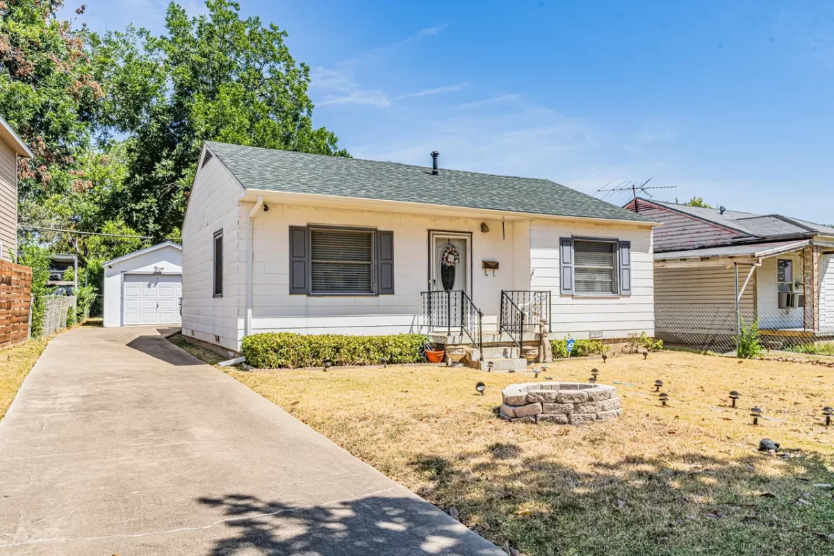 2BR House for Sale in Dallas, TX
