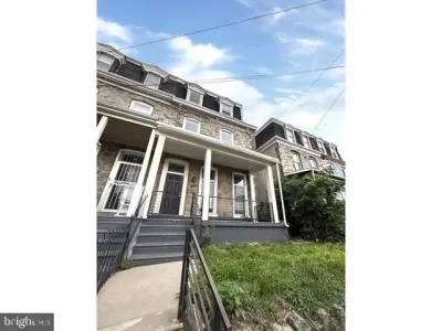 5BR Townhouse for Sale in Philadelphia, PA