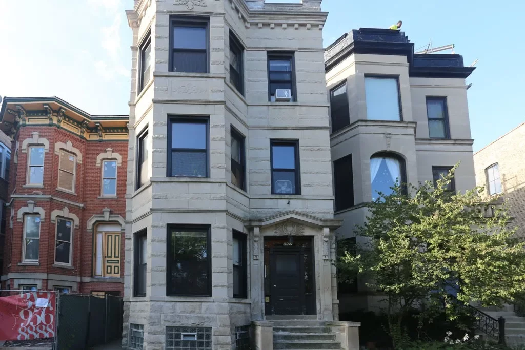 2BR House for Rent in Chicago, IL