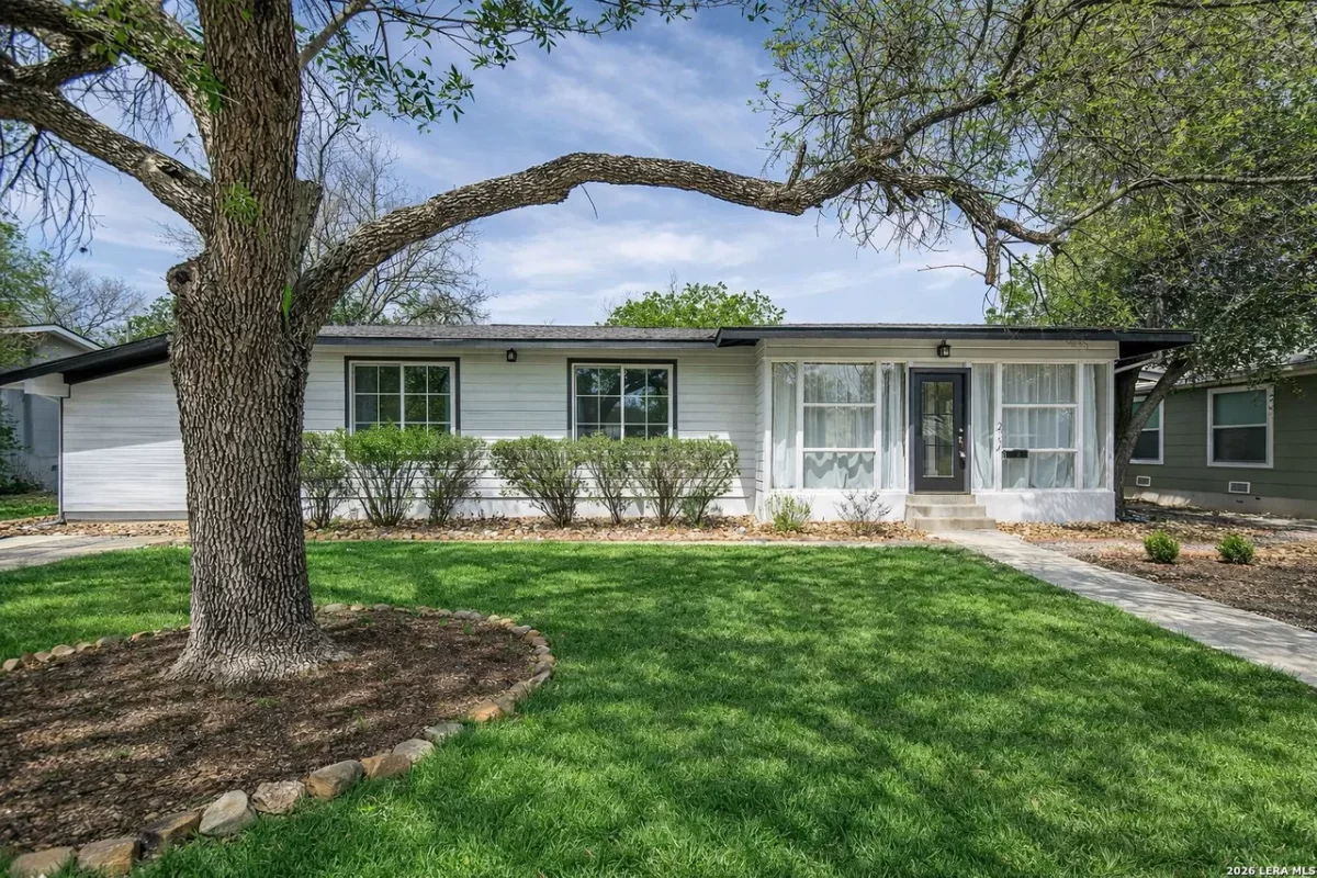 4BR House for Sale in San Antonio, TX