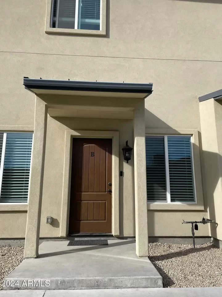 3BR Townhouse for Rent in Phoenix, AZ