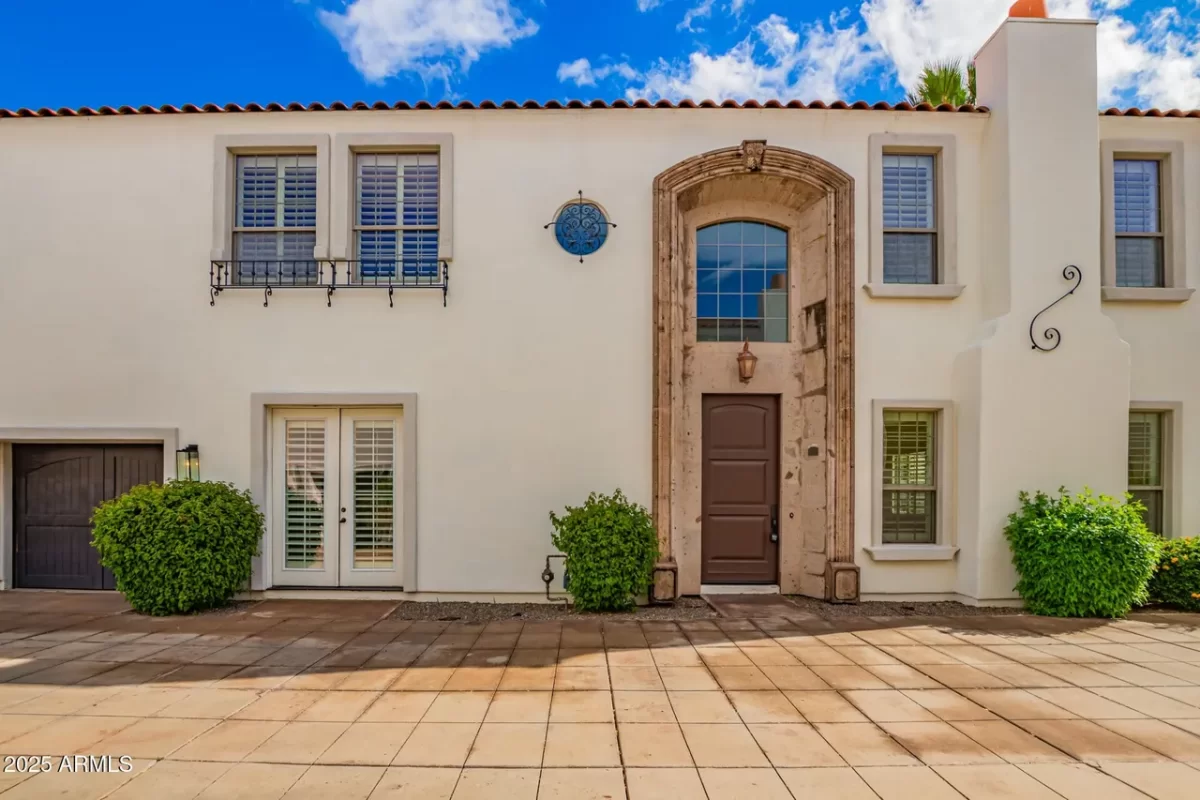 3BR Townhouse for Sale in Phoenix, AZ