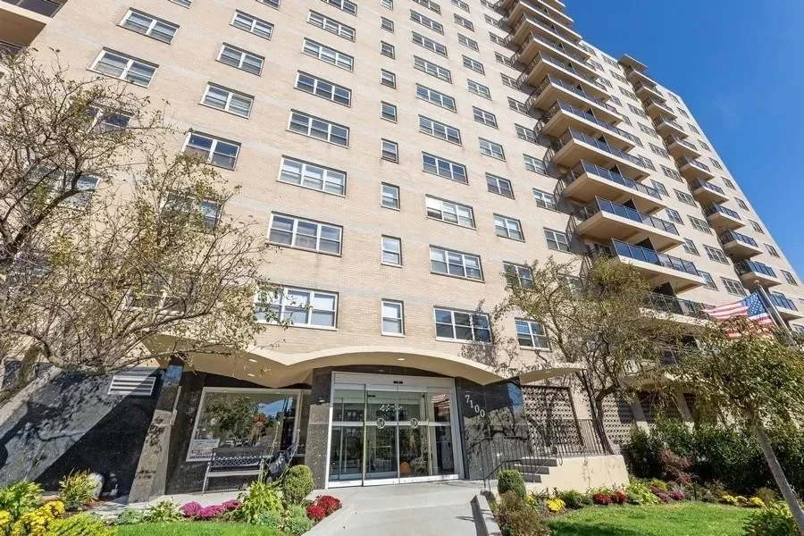 2BR Condo for Sale in Guttenberg, NJ