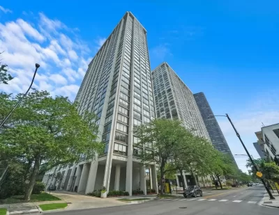 House for Rent in Chicago, IL