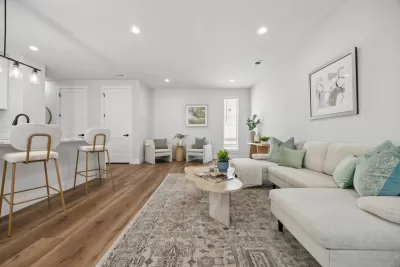 2BR Townhouse for Rent in Dallas, TX
