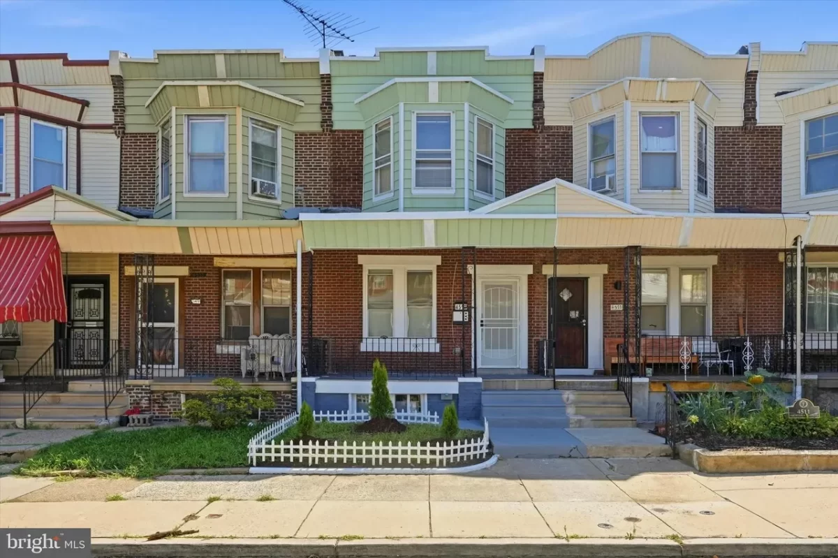 3BR Townhouse for Sale in Philadelphia, PA