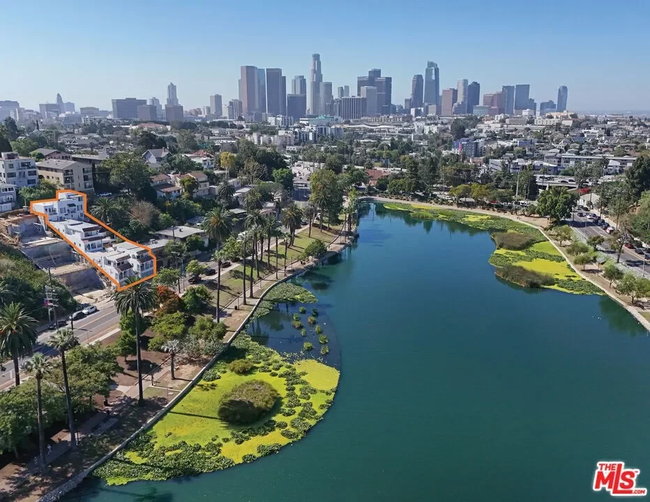 9BR Multi-Family for Sale in Los Angeles, CA