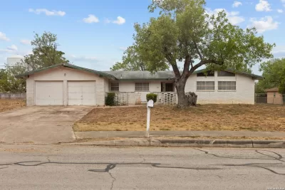 3BR House for Sale in San Antonio, TX
