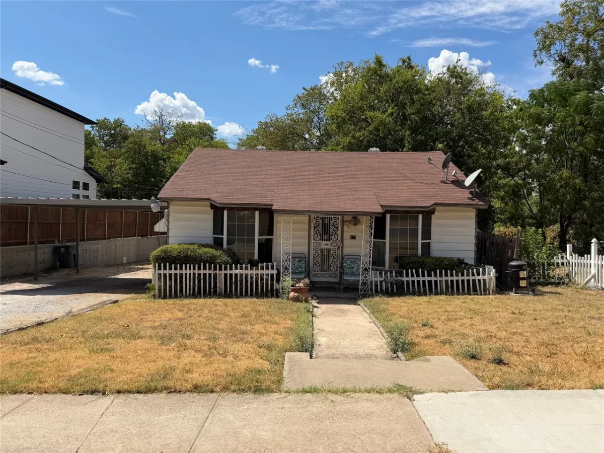 4BR House for Sale in Dallas, TX