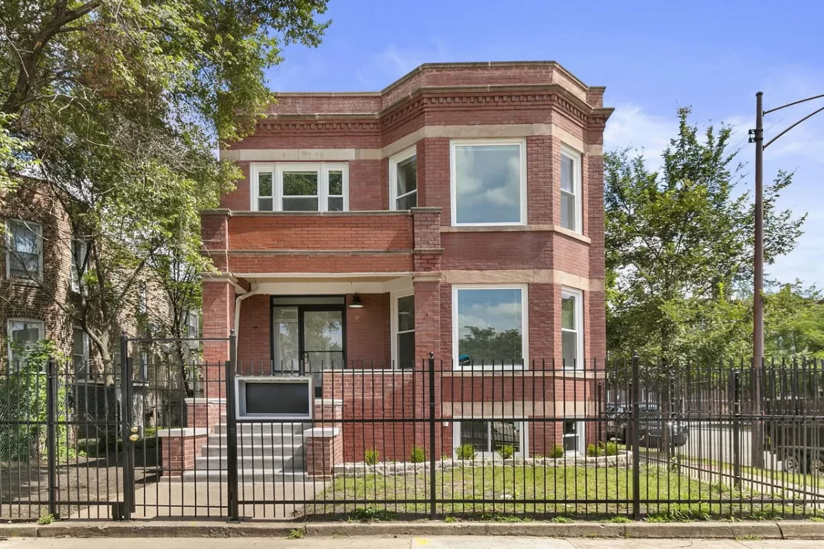 2BR House for Rent in Chicago, IL