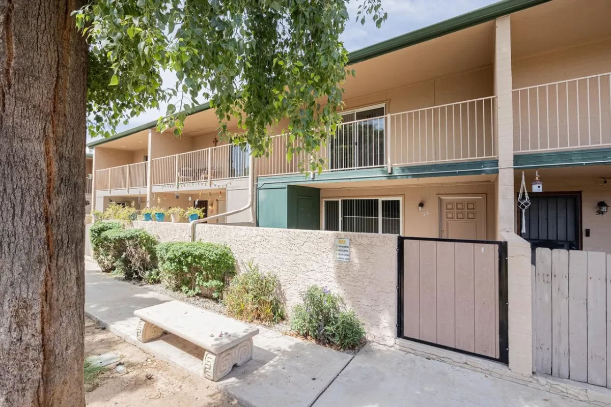 3BR Townhouse for Sale in Phoenix, AZ