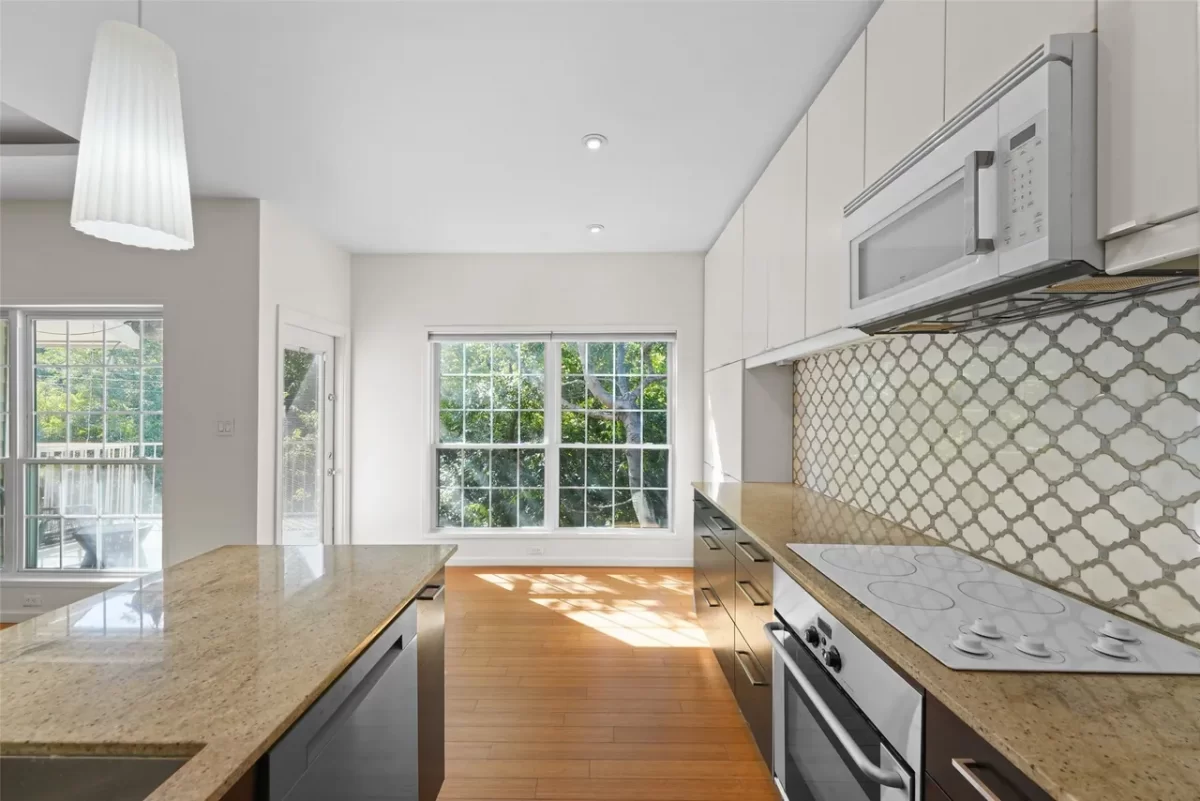 2BR Condo for Sale in Dallas, TX