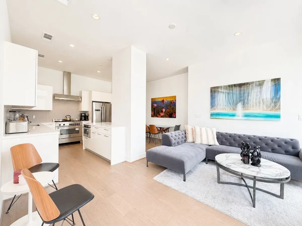 2BR Condo for Sale in Houston, TX