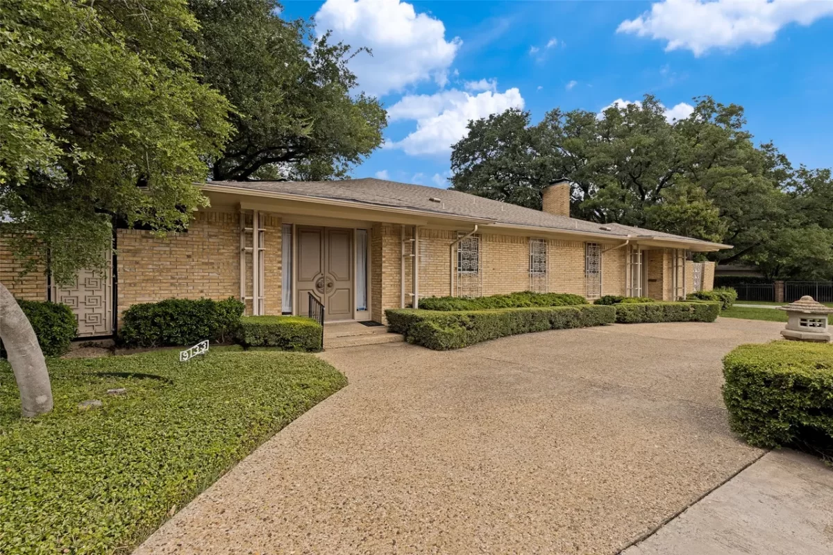 3BR Duplex for Rent in Dallas, TX