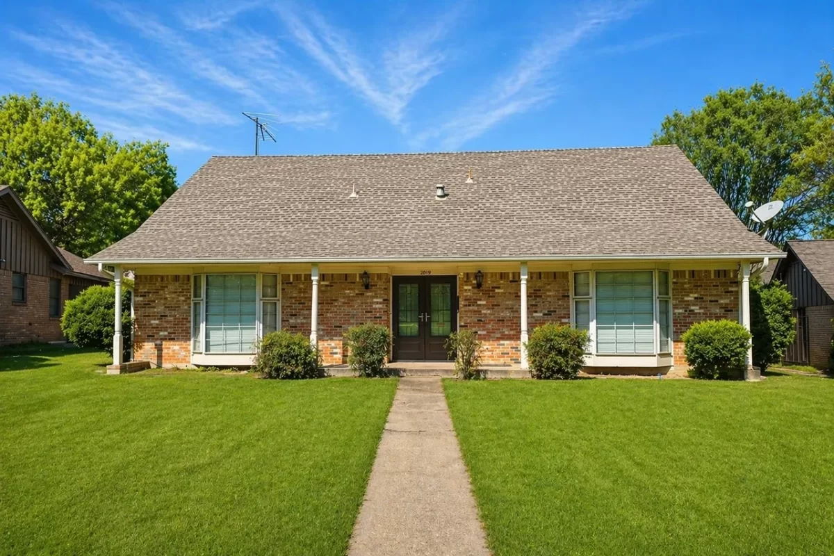 4BR House for Sale in Dallas, TX