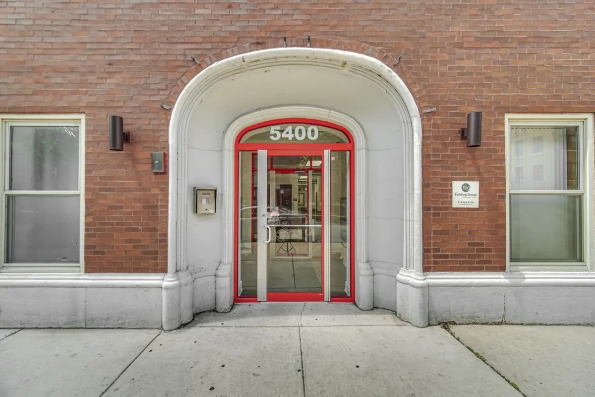 2BR Condo for Sale in Chicago, IL