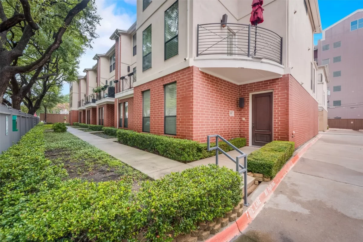 3BR Condo for Rent in Dallas, TX