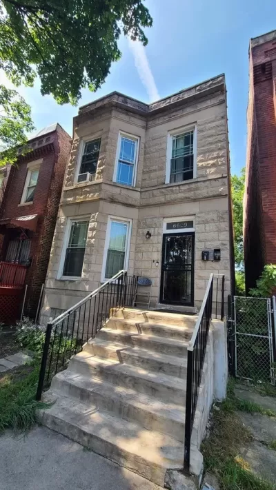 4BR Multi-Family for Sale in Chicago, IL
