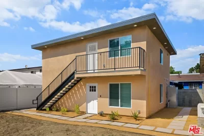 2BR Townhouse for Rent in Los Angeles, CA