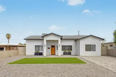 4BR House for Sale in Phoenix, AZ