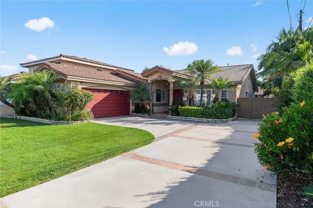 4BR House for Sale in Downey, CA