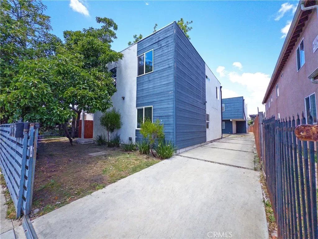 12BR Multi-Family for Sale in Los Angeles, CA
