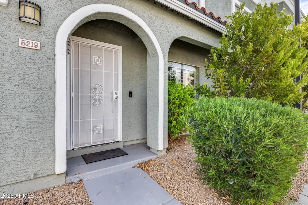 4BR Townhouse for Rent in Phoenix, AZ