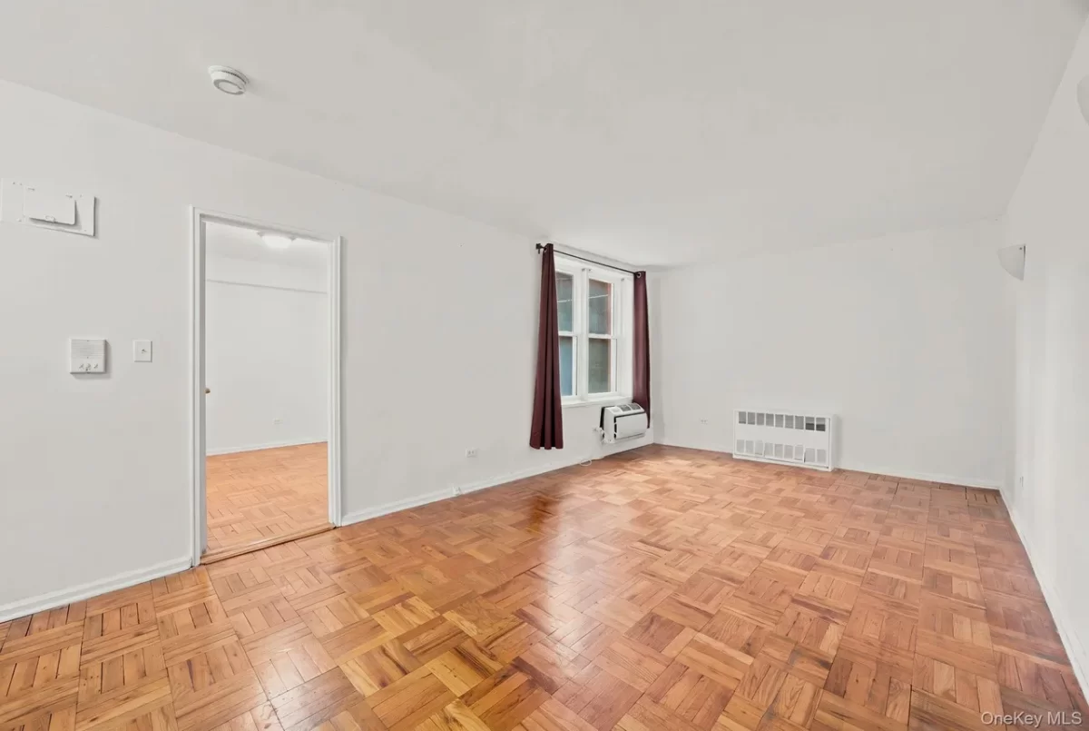 Condo for Sale in Sunnyside, NY
