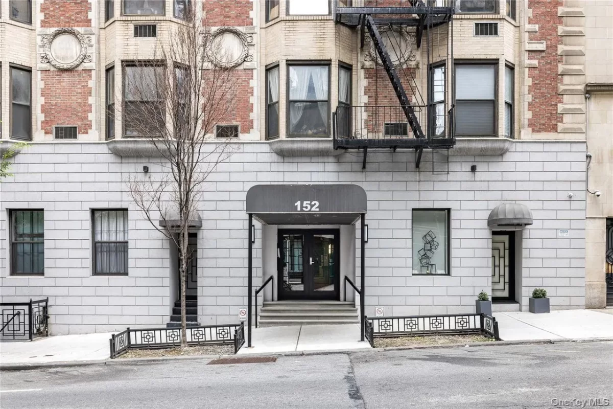 Condo for Rent in New York, NY