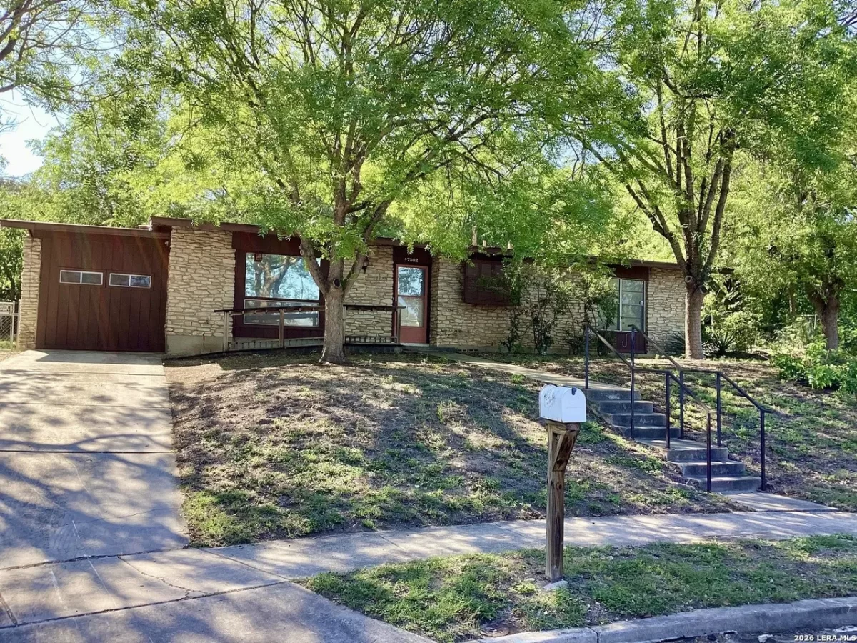 3BR House for Sale in San Antonio, TX