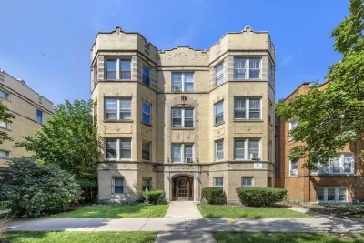 2BR Condo for Sale in Chicago, IL