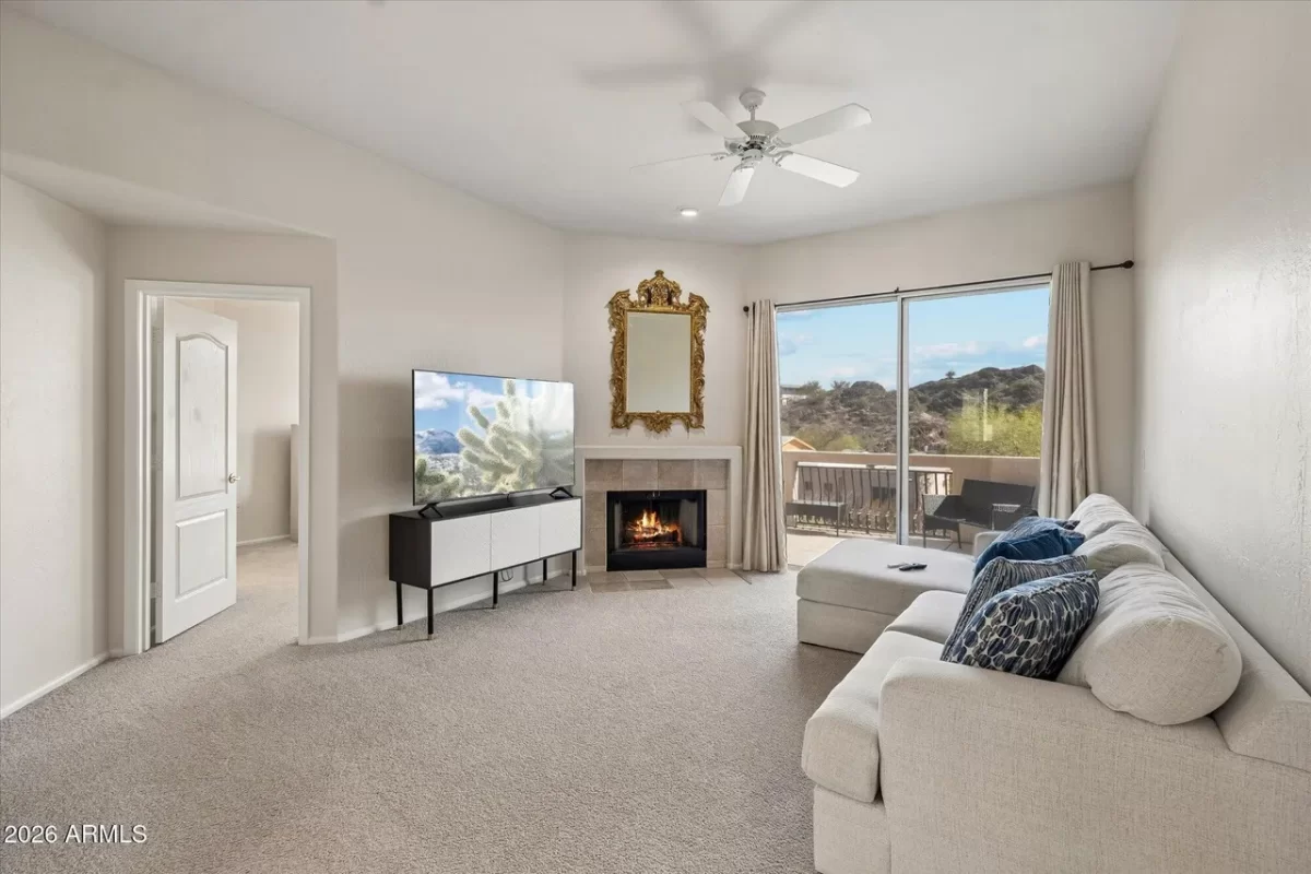 2BR Condo for Sale in Phoenix, AZ