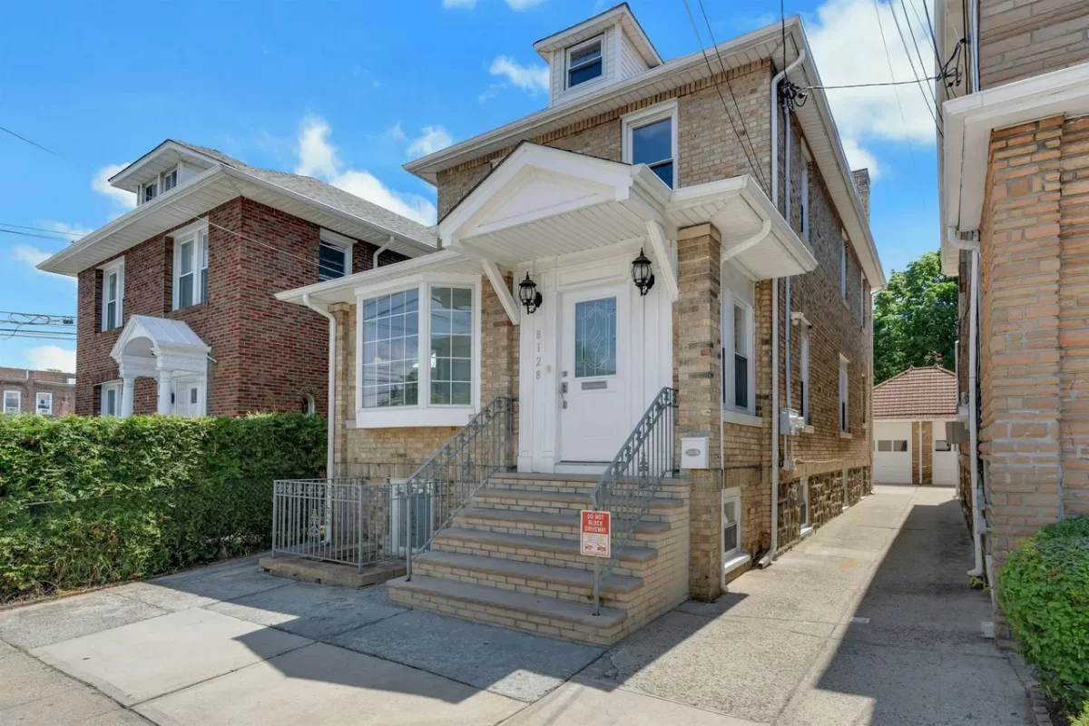 4BR Multi-Family for Sale in North Bergen, NJ
