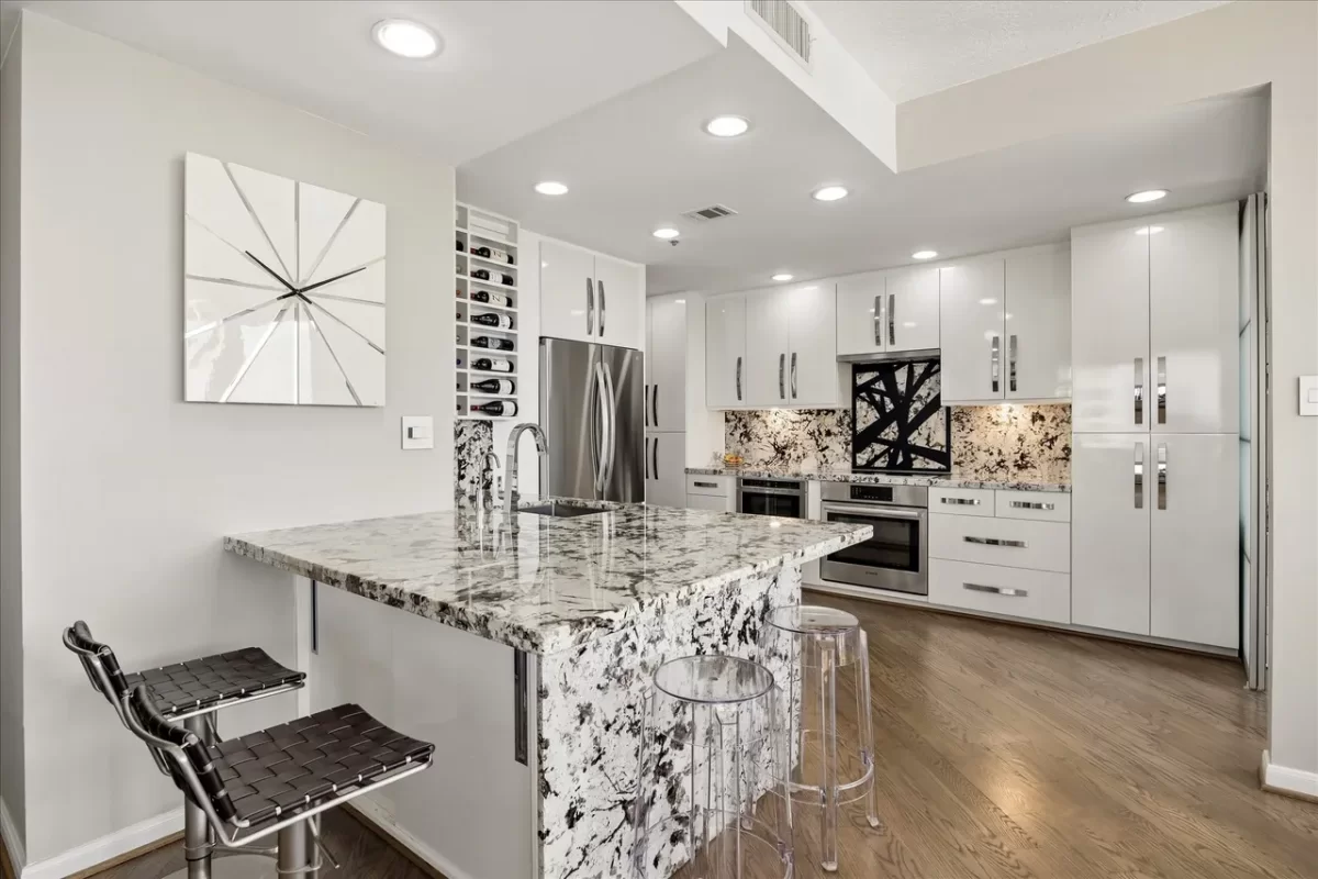 2BR Condo for Sale in Houston, TX
