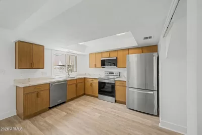 3BR Townhouse for Sale in Glendale, AZ