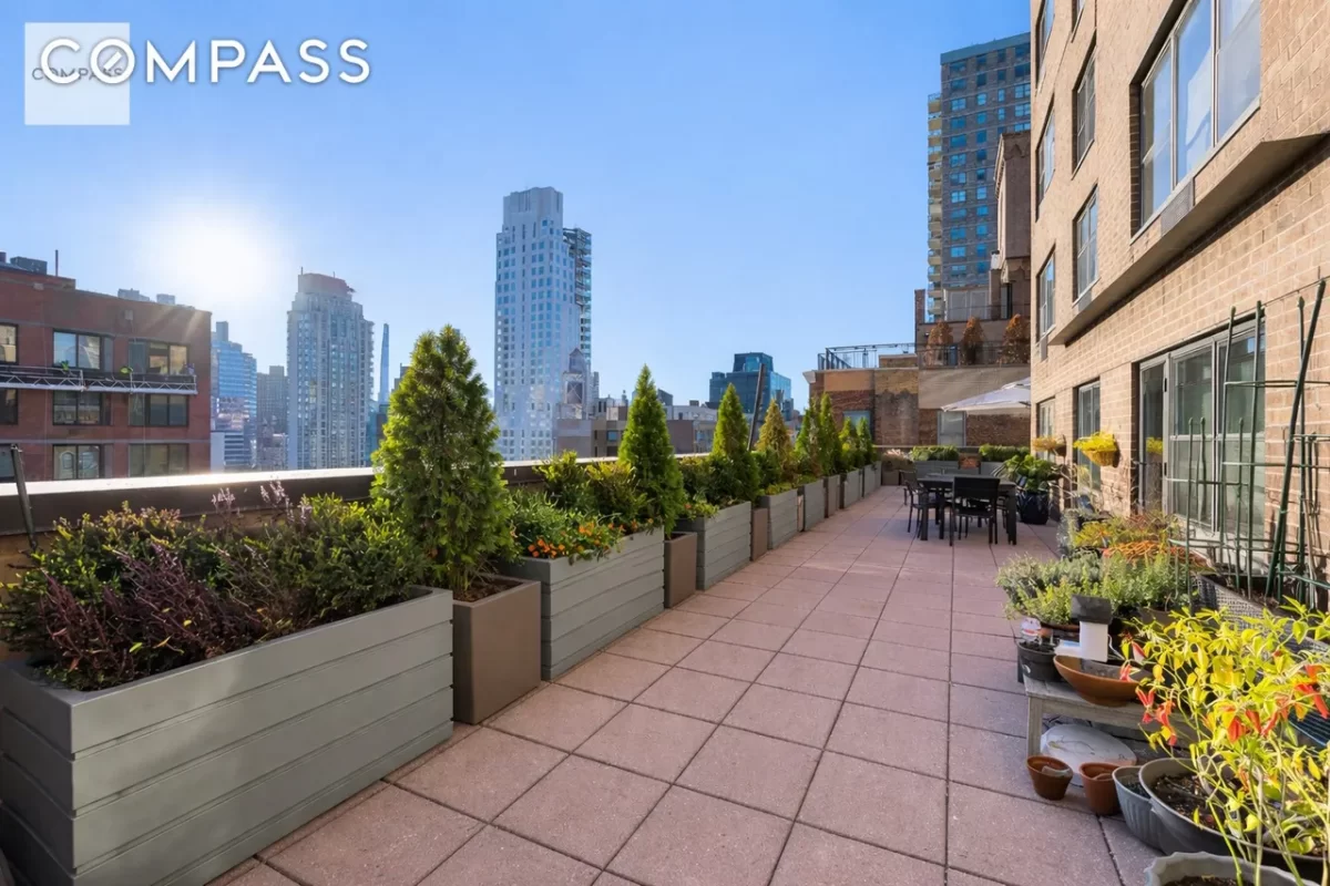 2BR Condo for Sale in Manhattan, NY