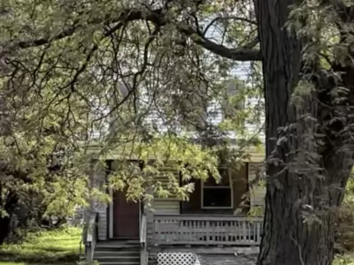 4BR House for Sale in Chicago, IL