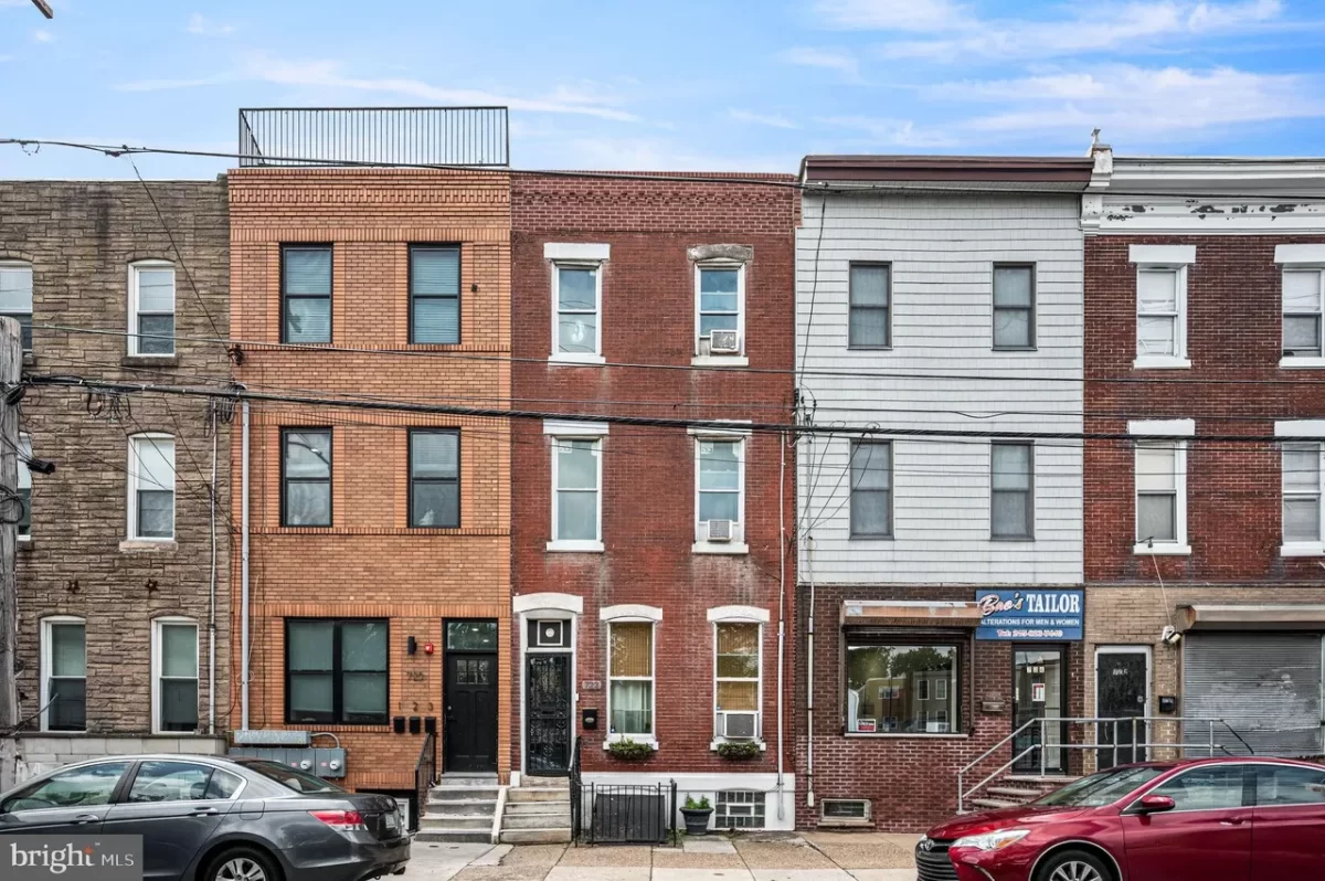 4BR Townhouse for Sale in Philadelphia, PA