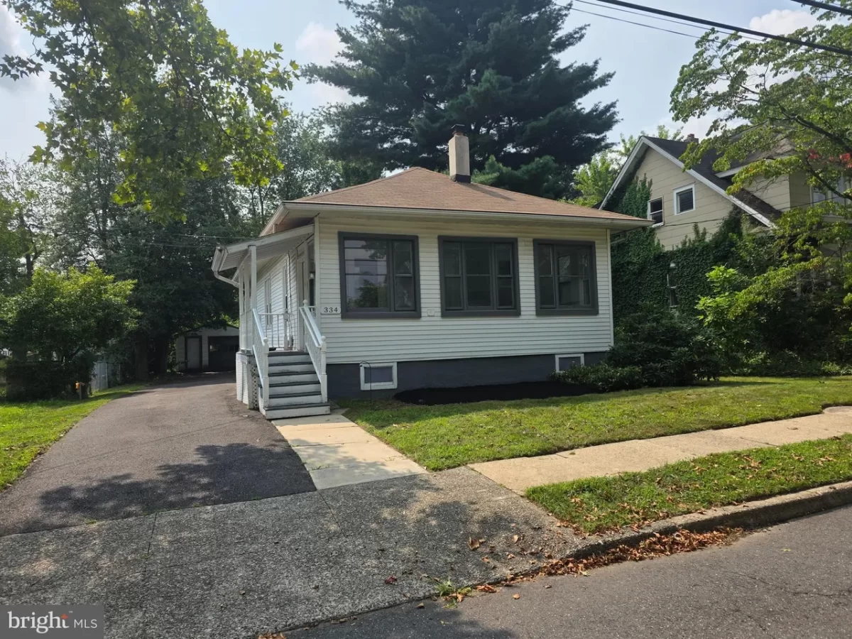 2BR House for Sale in Barrington, NJ