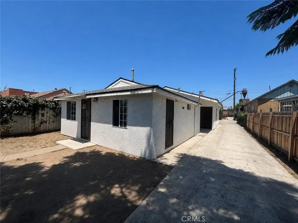 4BR Multi-Family for Sale in Los Angeles, CA