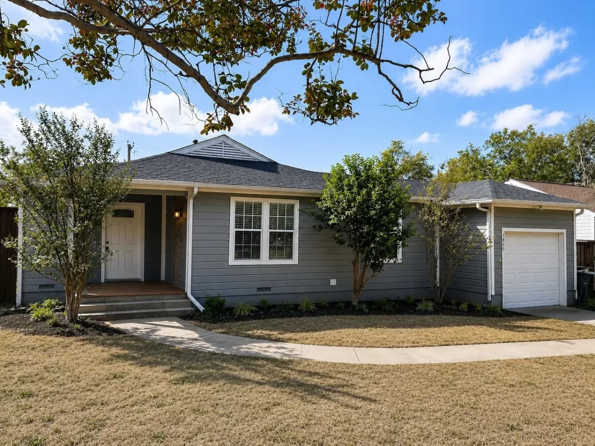 2BR House for Rent in Dallas, TX