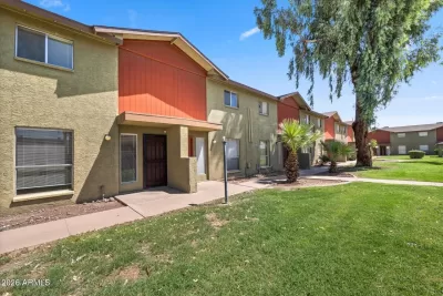 2BR Townhouse for Sale in Phoenix, AZ