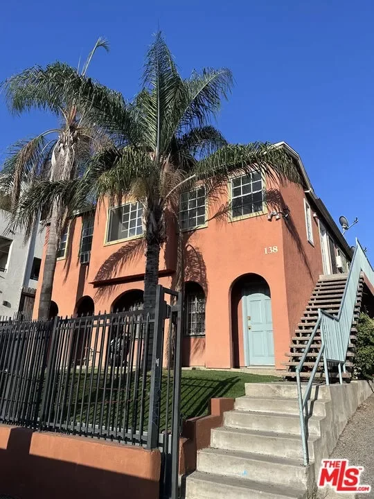 1BR Townhouse for Rent in Los Angeles, CA
