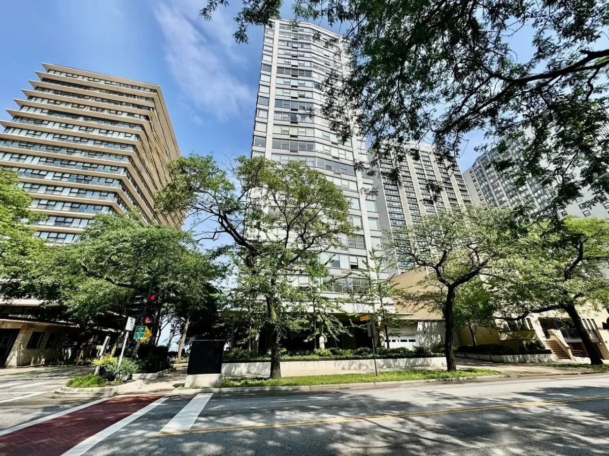 2BR Condo for Rent in Chicago, IL